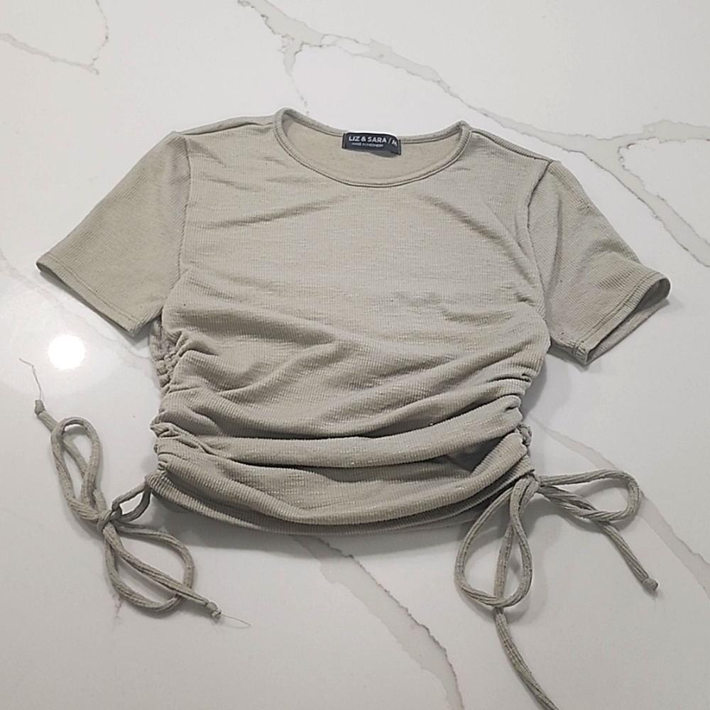Girl cropped top shit